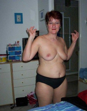 Anna-line call girls in South Holland